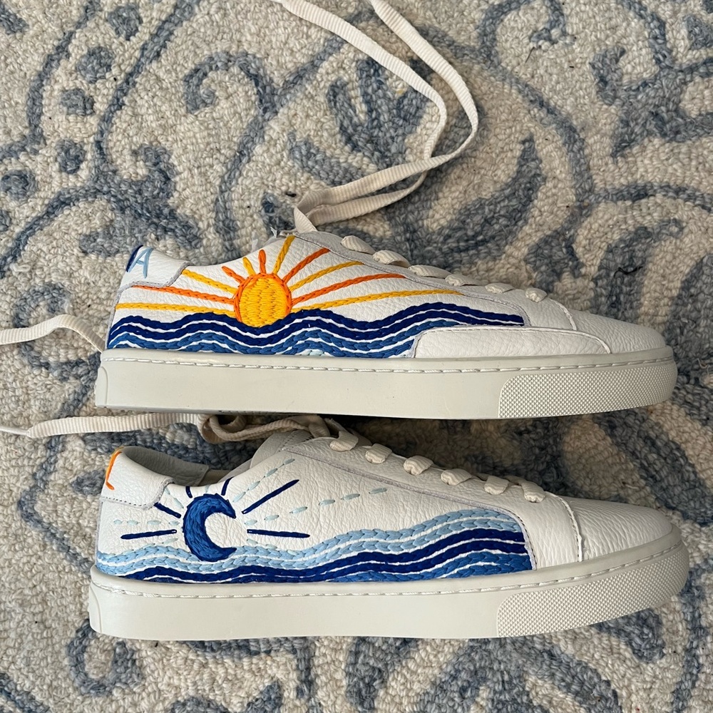 Soludos Sol and Luna leather sneakers size 7.5 never worn